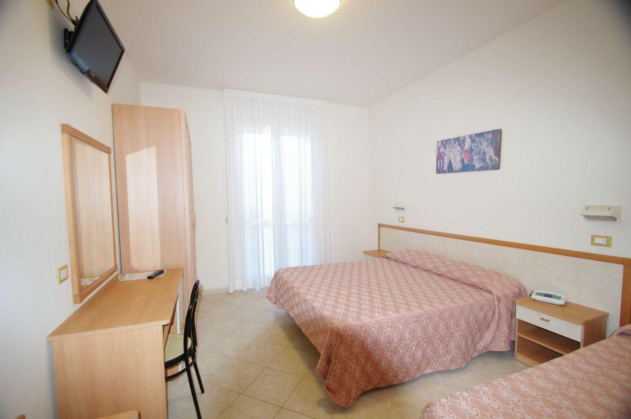 Hotel Calipso Llido Degli Estensi Exteriér fotografie